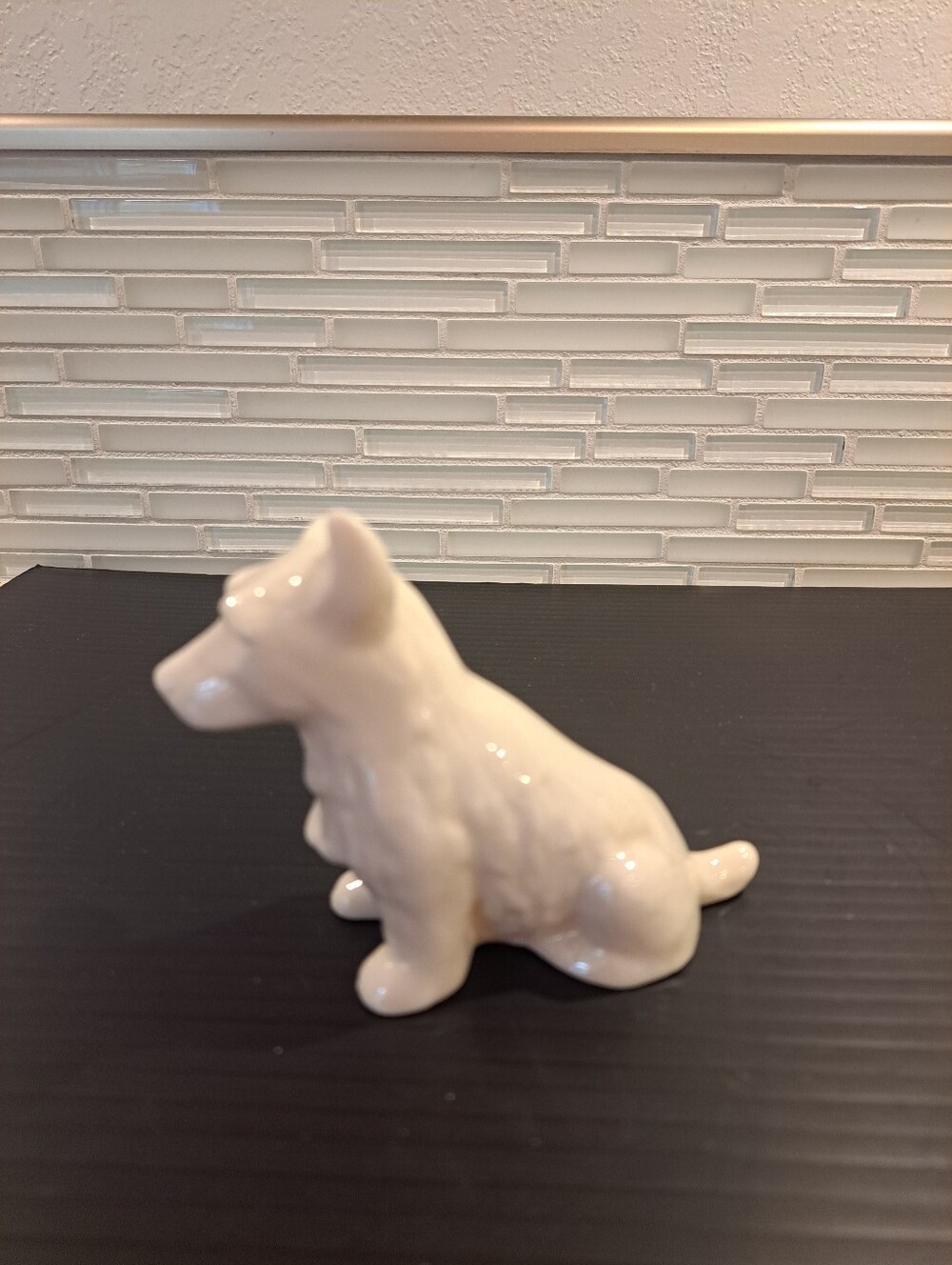 Vtg. Belleek Irish Porcelain Sitting Dog Figurine Green Mark MINT - Picture 2 of 5